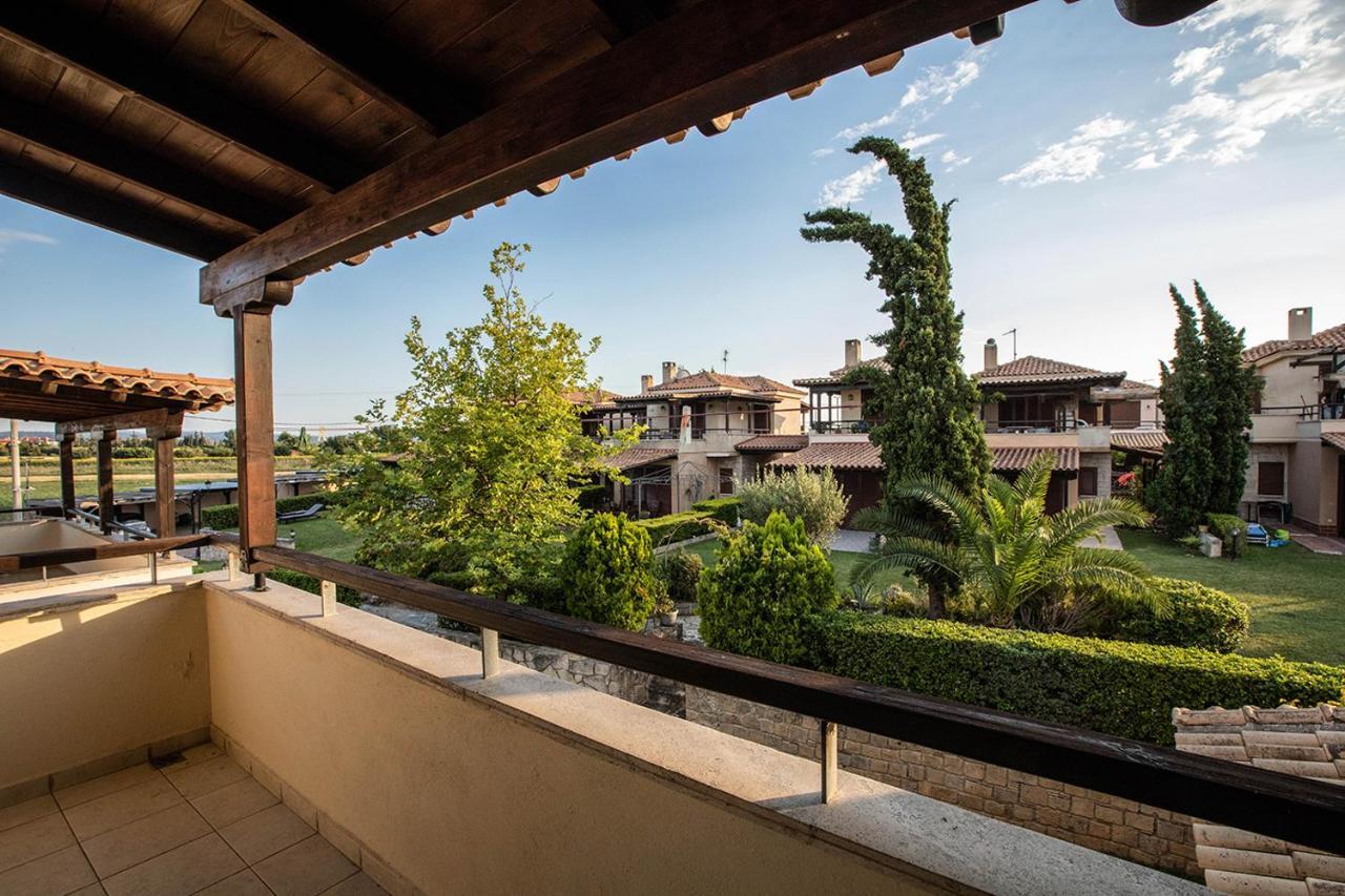 Porto Thea Alexandra Shared Pool Villa, Афитос Екстериор снимка