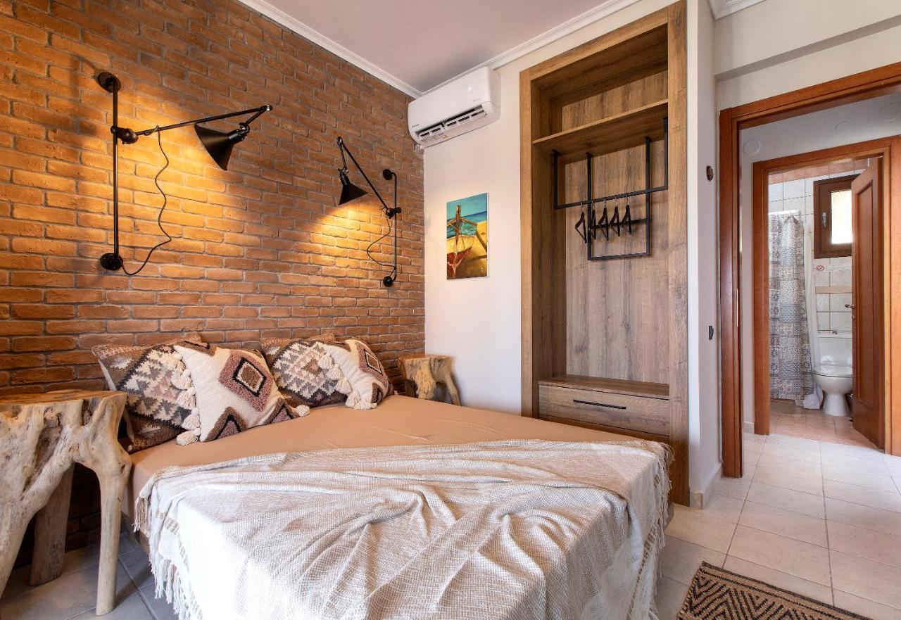 Porto Thea Alexandra Shared Pool Villa, Афитос Екстериор снимка